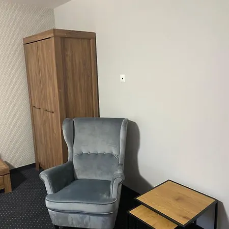 Hotell Restauracja Zacisze Lesne Knurów