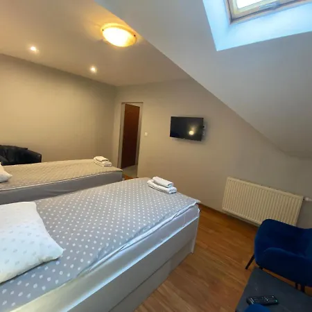 Restauracja Zacisze Leśne *