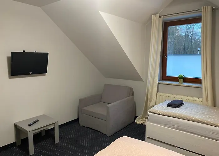 Restauracja Zacisze Leśne Hotel *